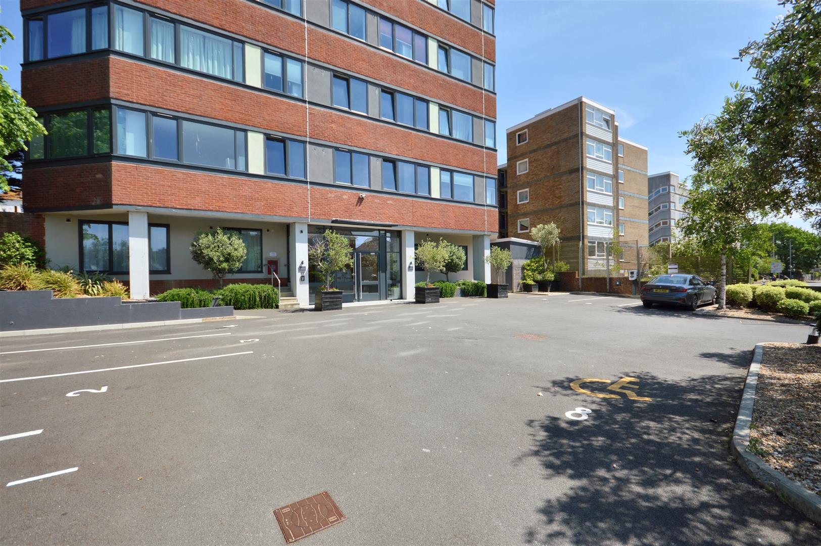 Property Details for 20 Upperton Road, Eastbourne Town Property Estate Agents. Eastbourne East